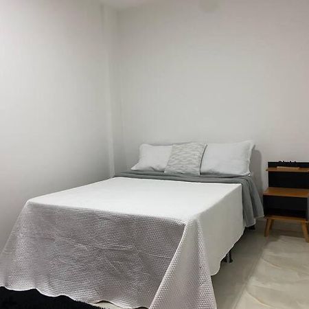 Flat Elegante E Bem Localizado Lägenhet Feira de Santana Exteriör bild